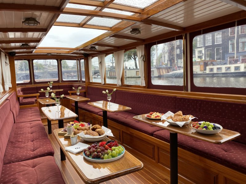 Salonbootverhuur_Amsterdam_salonboot_Iris (8)